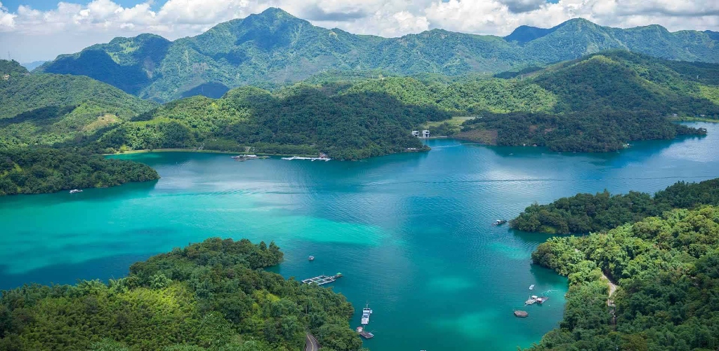 Sun Moon Lake Waterway & Aboriginal Artisans